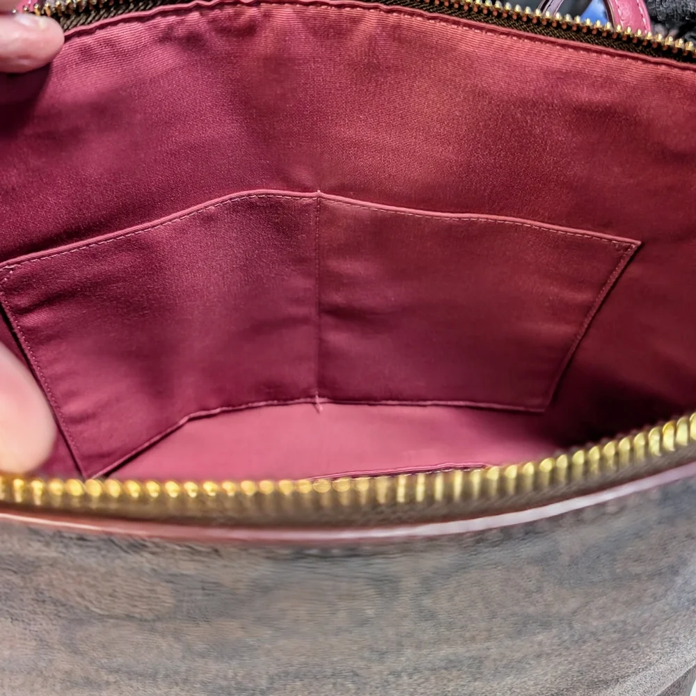 Coach Signature Canvas Zip Tote With Horse And Carriage